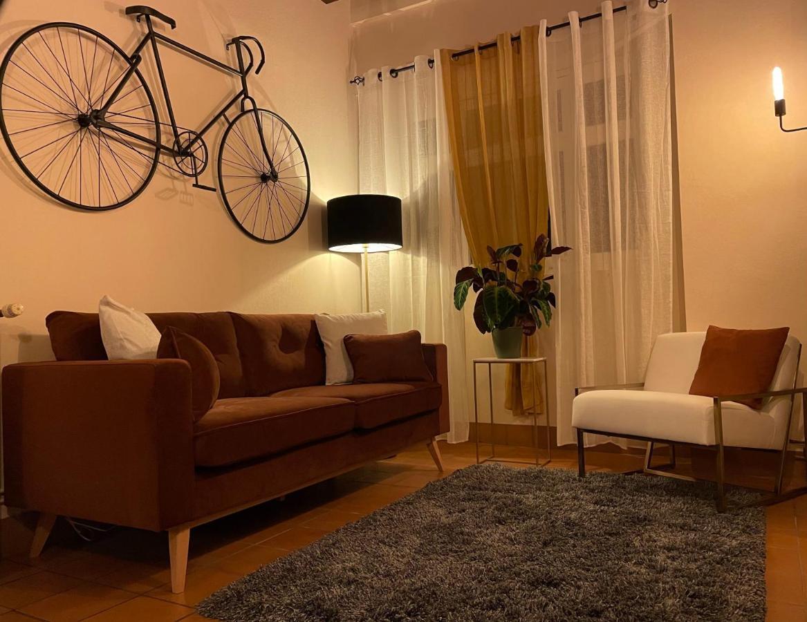Logis Hotel Le Saint Florent Mont-près-Chambord 외부 사진