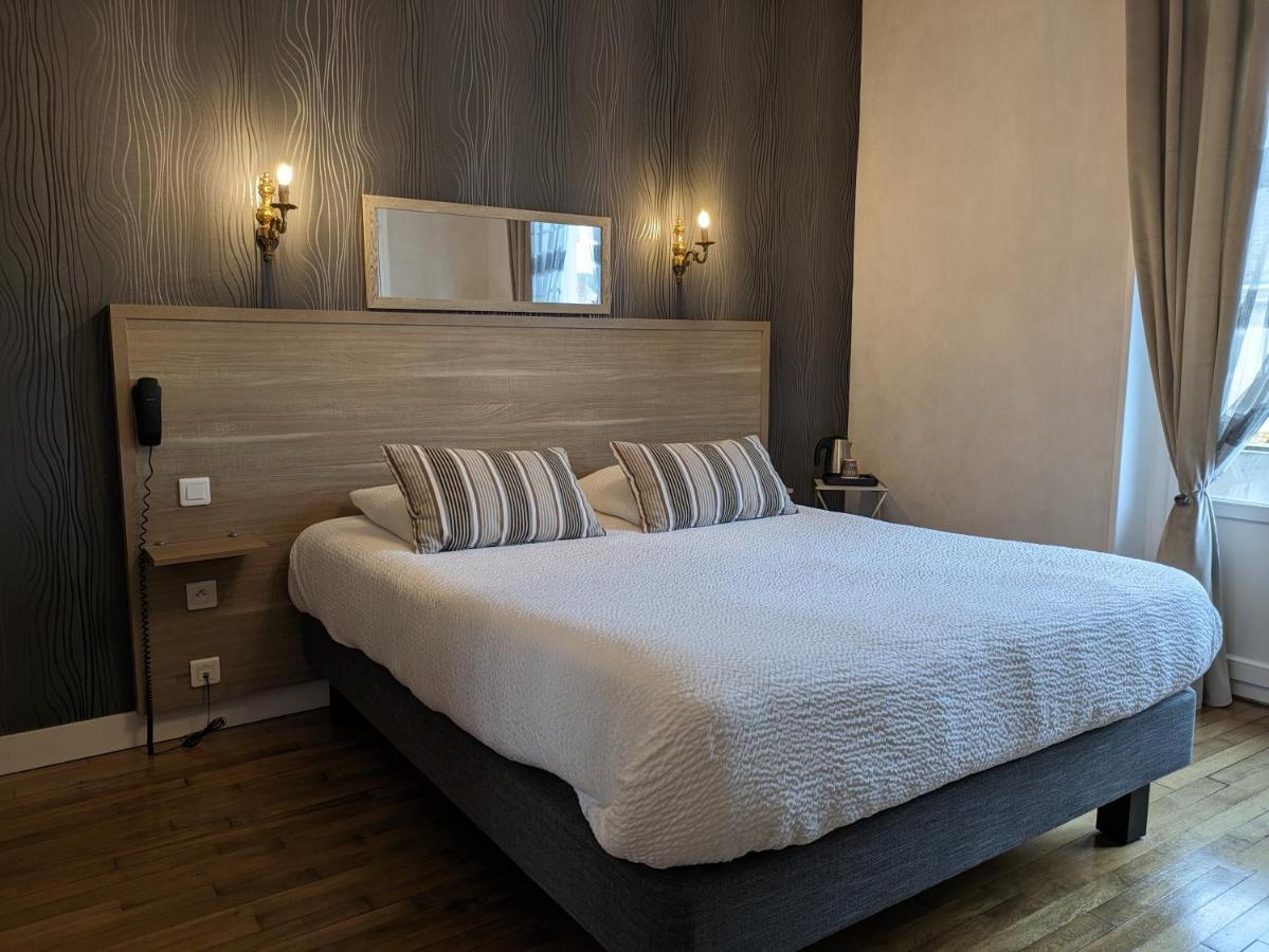 Logis Hotel Le Saint Florent Mont-près-Chambord 외부 사진