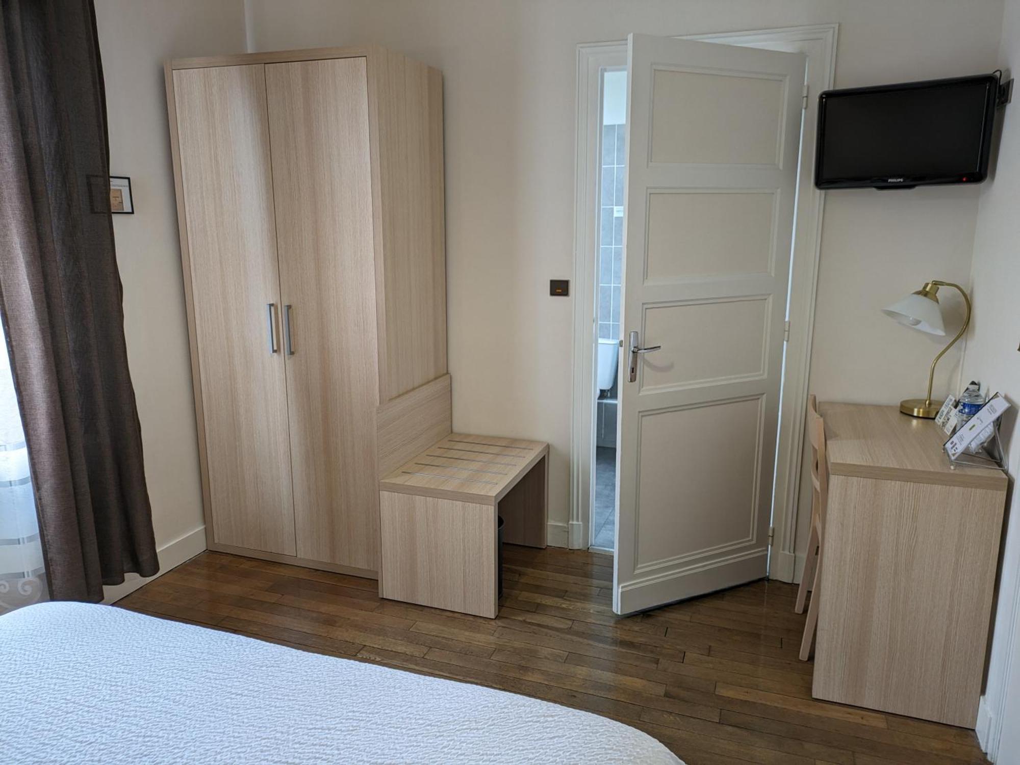Logis Hotel Le Saint Florent Mont-près-Chambord 외부 사진