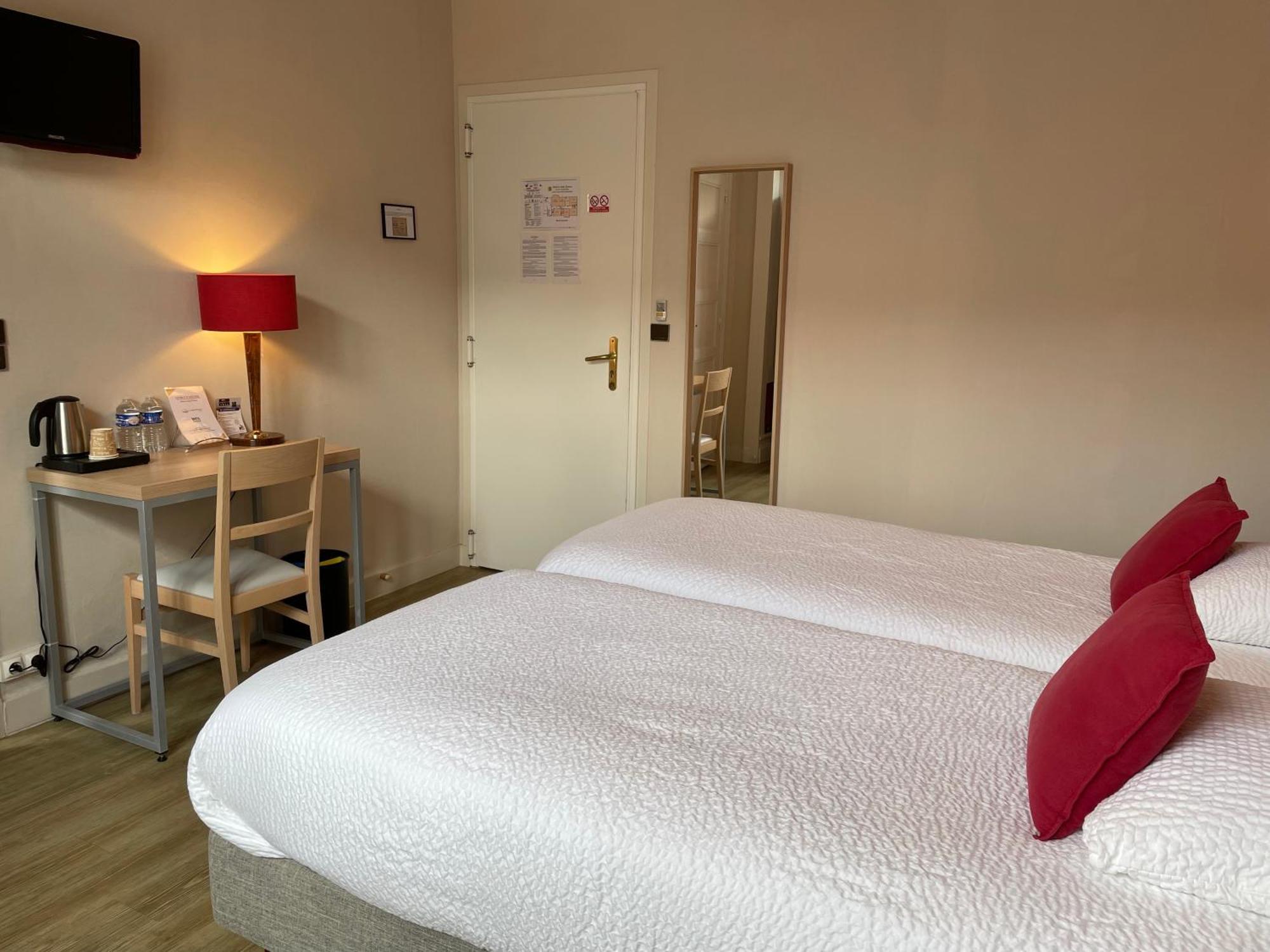 Logis Hotel Le Saint Florent Mont-près-Chambord 외부 사진