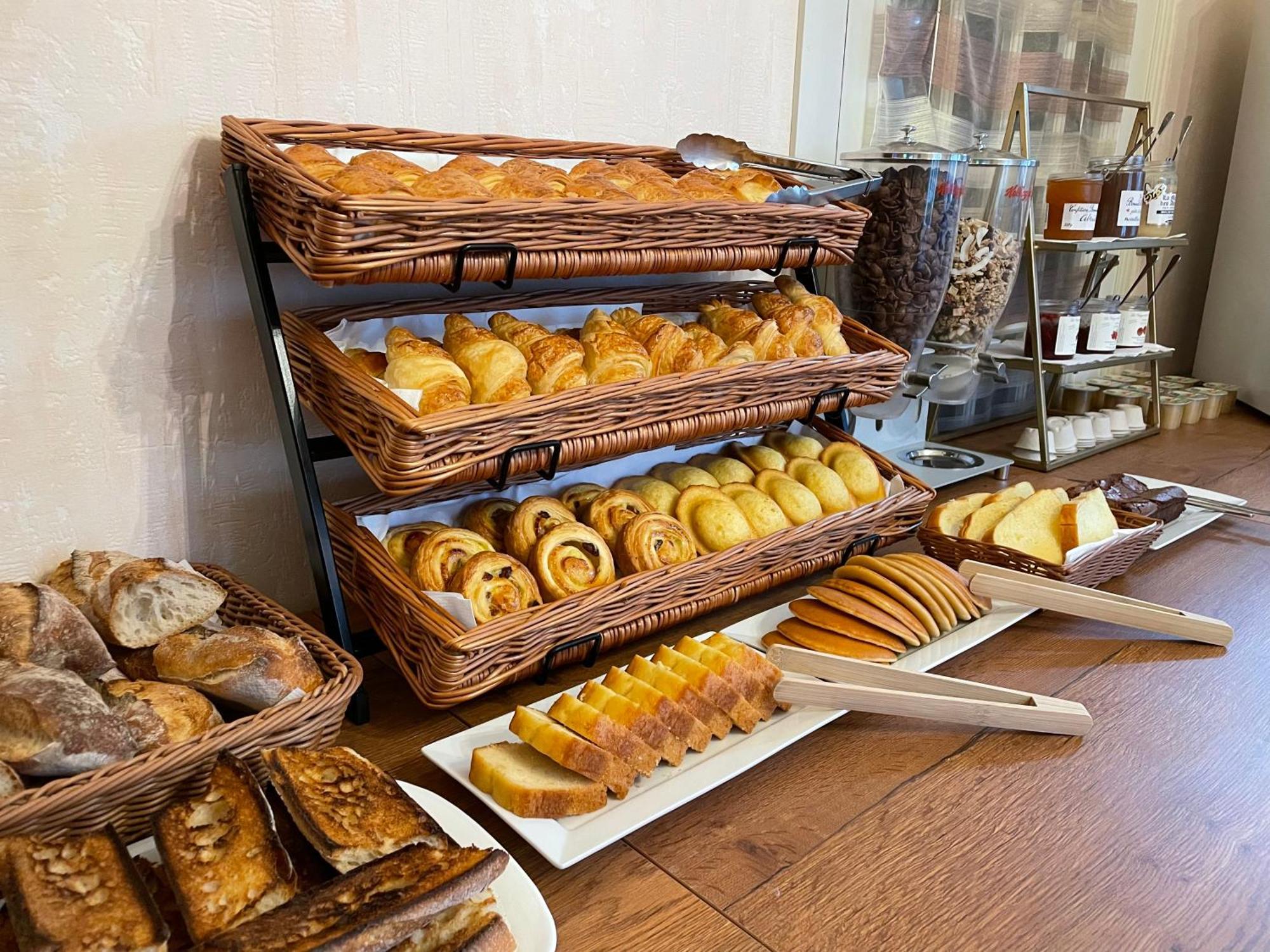 Logis Hotel Le Saint Florent Mont-près-Chambord 외부 사진